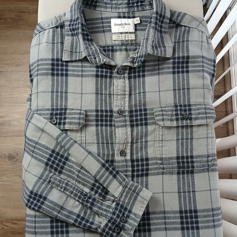 Goodfellow & Co Gray Plaid Button-up Flannel Shirt Mens XL unisex soft warm